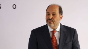 La delegación mexicana se reunió con el presidente guatemalteco, Bernardo Arévalo.