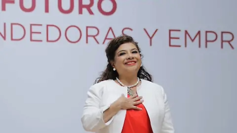 Clara Brugada admite corrupción en las invasiones