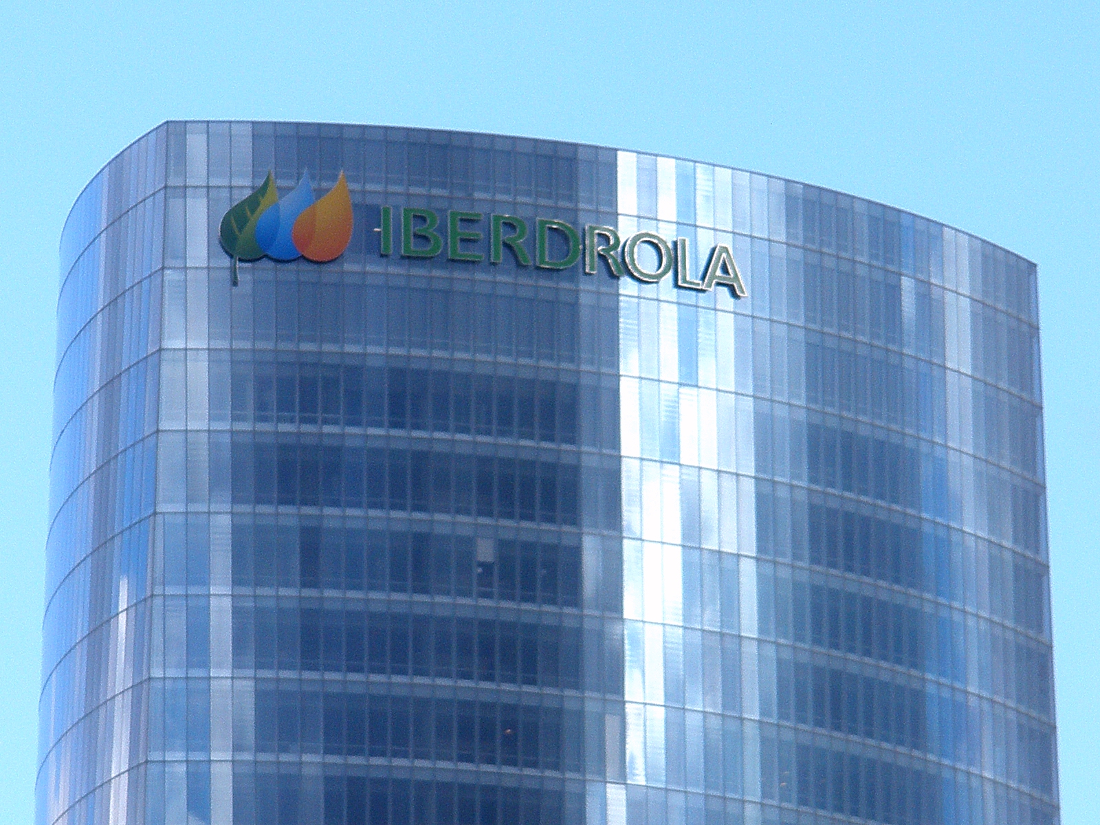 Iberdrola vende plantas de energía en México