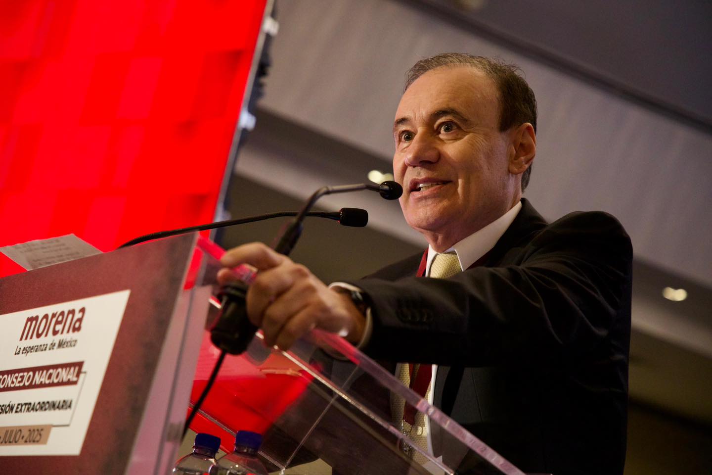 Ricardo Monreal llama a la unidad en Morena