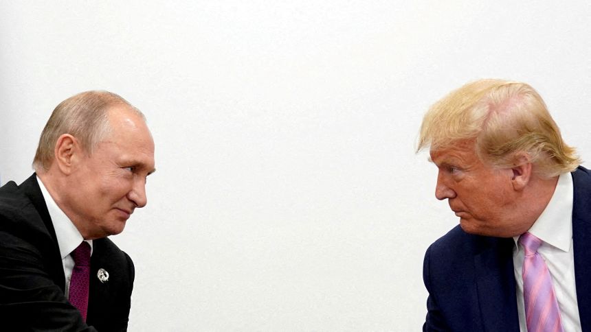 Estados Unidos y Rusia buscan escenario neutral para el diálogo