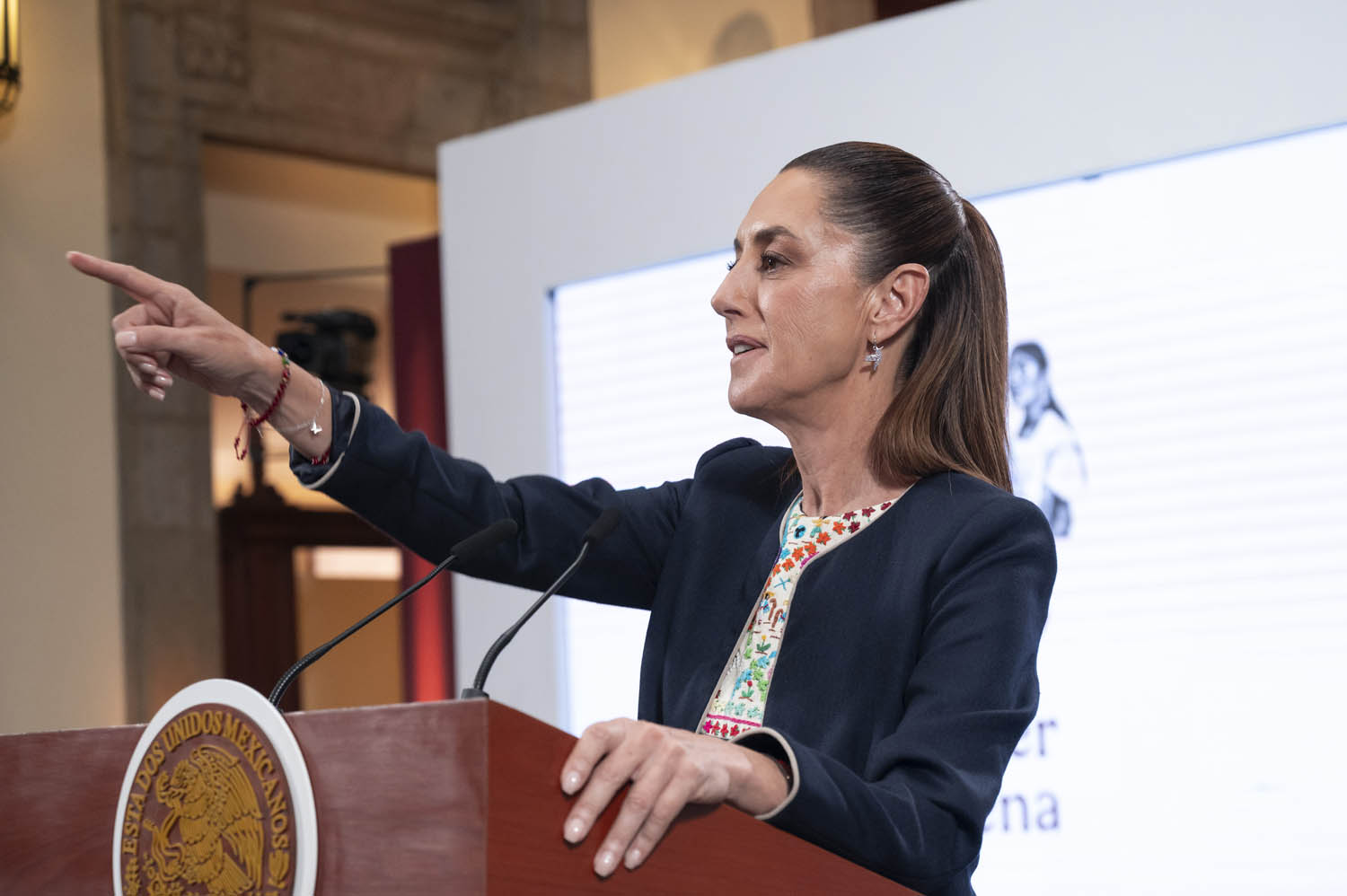 Claudia Sheinbaum sobre la red de huachicol fiscal