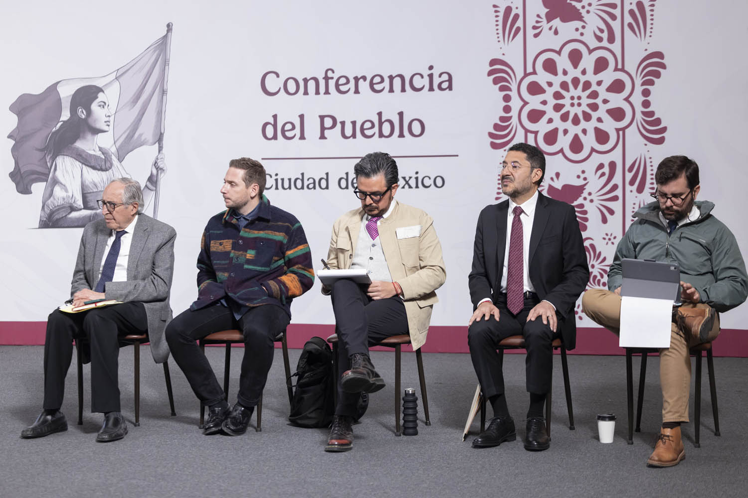 Tema Central: Salud y Abasto de Medicamentos
