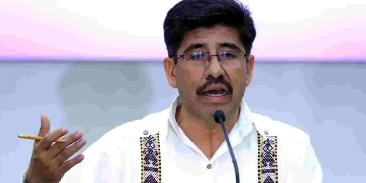 Propuesta de Hugo Aguilar Ortiz de eliminar formalismos en procesos