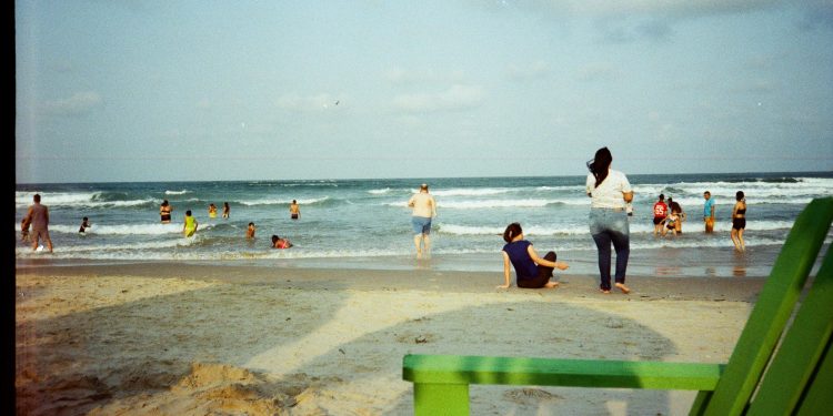 Penas a quienes cobren o bloqueen acceso