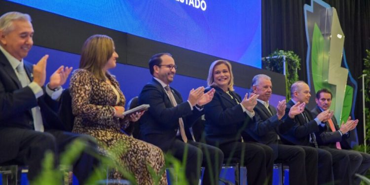 Chihuahua presenta plan energético estatal con visión de largo plazo