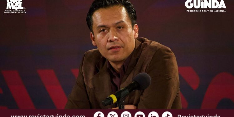 Marx Arriaga en la SEP