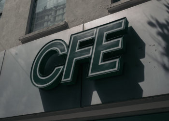 Finanzas de CFE: estrategia de coberturas y millonarias inversiones frente a volatilidad internacional