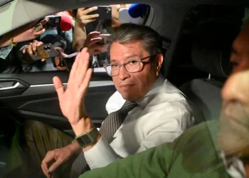 Plan B electoral: Monreal advierte sobre división de poderes