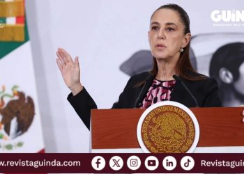 postura del papa León XIV