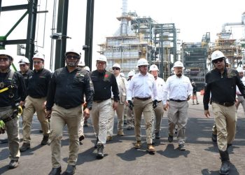 Director de Pemex supervisa Refinería Olmeca en Dos Bocas