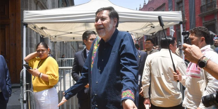 Fernández Noroña retó a Estados Unidos por listas narco