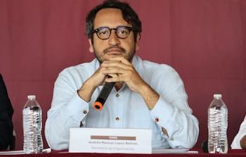 Andrés Manuel López Beltrán exige pruebas a Loret de dinero narcotráfico