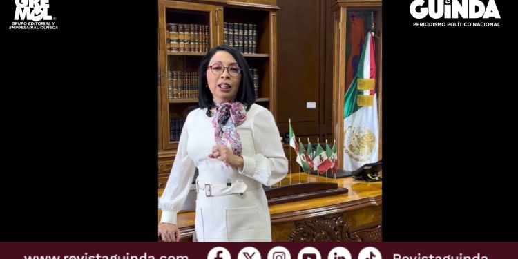 Renuncia Esthela Damián 