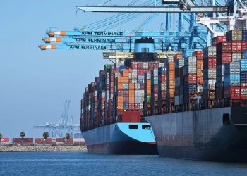 Tribunal de Comercio Internacional falla contra aranceles de 10% de Trump