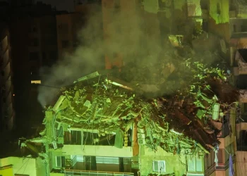 Israel ataca Beirut con misiles en suburbios libaneses