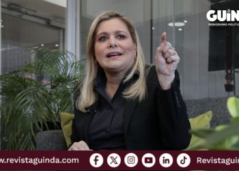 marcha contra Maru Campos