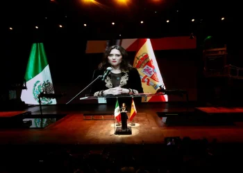 Morena califica visita de Ayuso como provocación en México