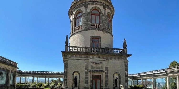 Presidenta confirma renta del Castillo de Chapultepec