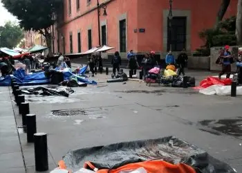 CNTE levanta el plantón en el Centro Histórico de CDMX