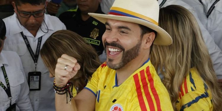 De la Espriella derrota a Cepeda en la elección más reñida de Colombia en décadas