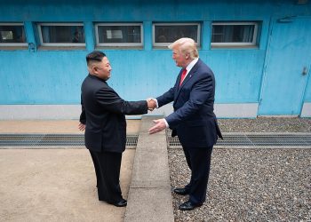 Trump recorta ejercicios militares con Corea del Sur
