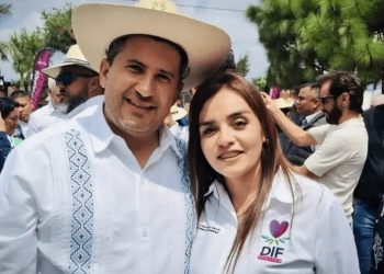 Fiscalía pide por tercera vez celulares de Carlos Manzo a Grecia Quiroz