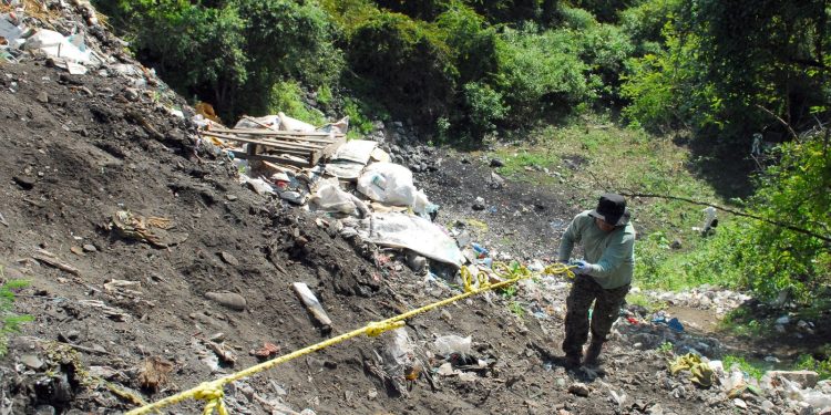Ayotzinapa: hallan "petrosas" en Iguala ¿nueva pista?