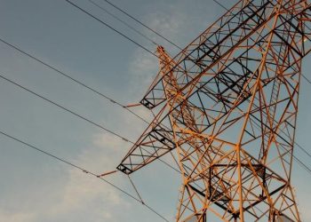 Fin a incertidumbre en negocio eléctrico