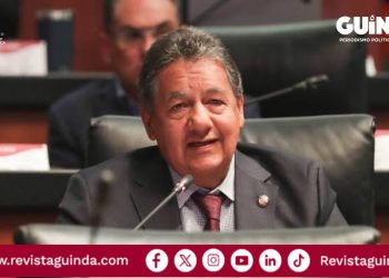 Higinio Martínez en la presidencia del Senado