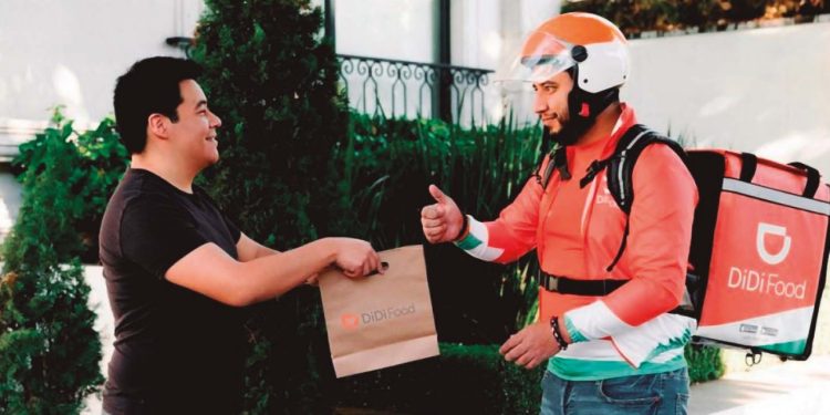 LA NUEVA POLÍTICA LABORAL EN MEXICO VIAJA EN MOTO