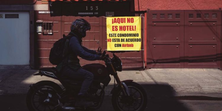 PAÍS EN RENTA: GENTRIFICACIÓN Y DESPLAZAMIENTO EN MÉXICO