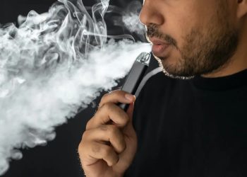 VAPEADORES Y CIGARRILLOS ELECTRÓNICOS, NADA FRENA SU VENTA ILÍCITA