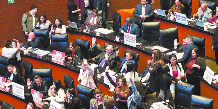 REFORMAS A NO REELECCIÓN Y NEPOTISMO