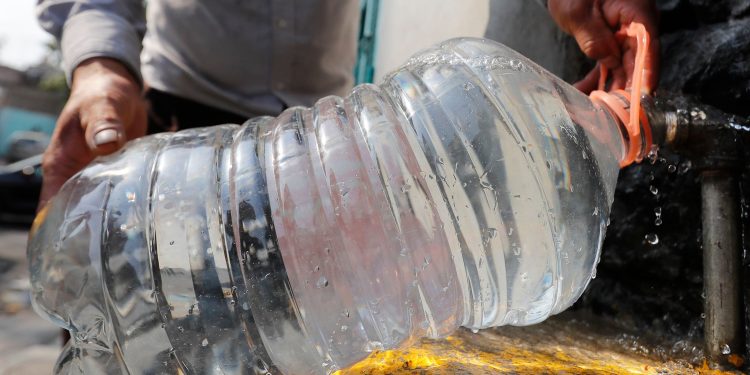 El agua que le quitaron al mercado negro