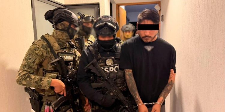 Detienen en Guadalajara a "El Cromo"