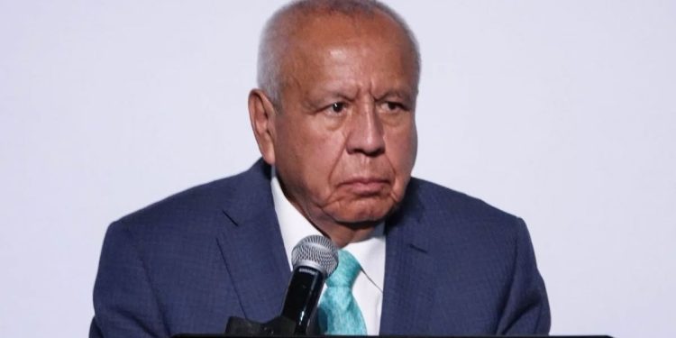 Extinguen acción penal contra Francisco Garduño