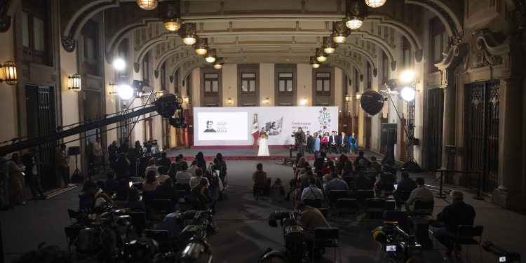 CHOQUE DE FRENTE: MEDIOS VS PRESIDENCIA