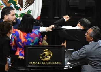 San Lázaro prohíbe escoltas armados y retira a asesores del PRI