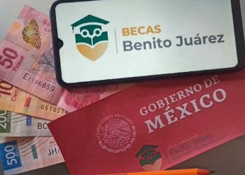 fraude en becas Benito Juárez