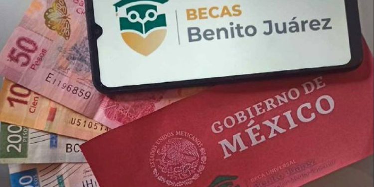 fraude en becas Benito Juárez